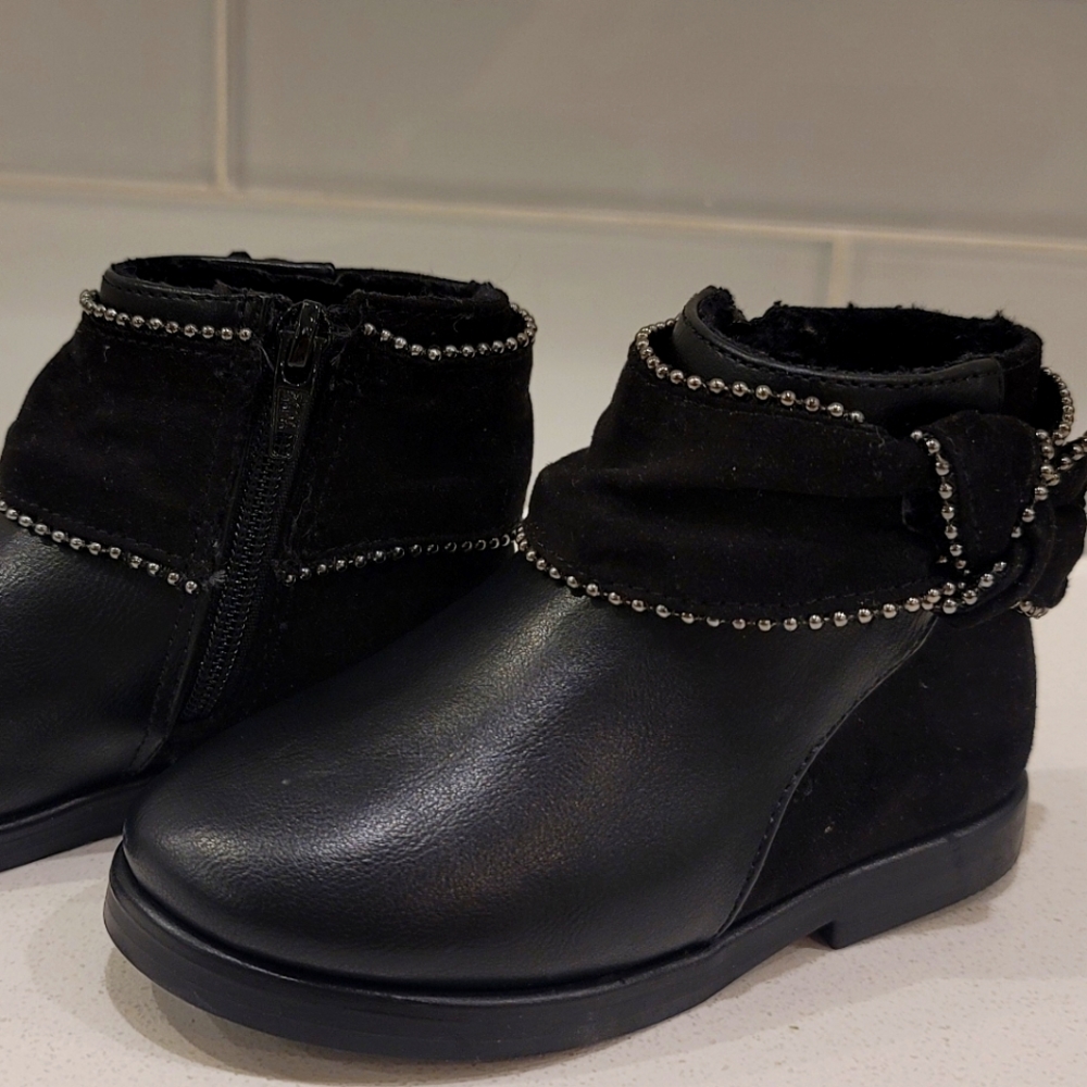 Zara Black Booties 6.5T